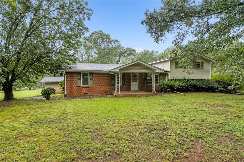 81 Russell Rd., Lawrenceville, GA 30043