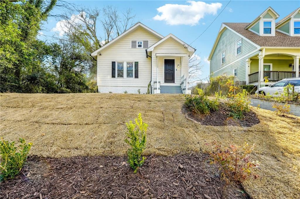1382 Elizabeth Ln., East Point, GA 30344