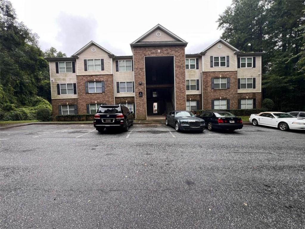 3207 Fairington Dr., Lithonia, GA 30038