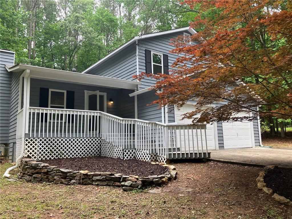 486 Victoria Rd., Woodstock, GA 30189