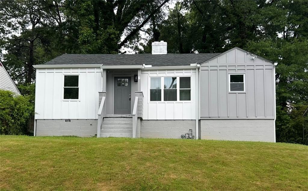 876 Pinehurst Ter., Atlanta, GA 30310