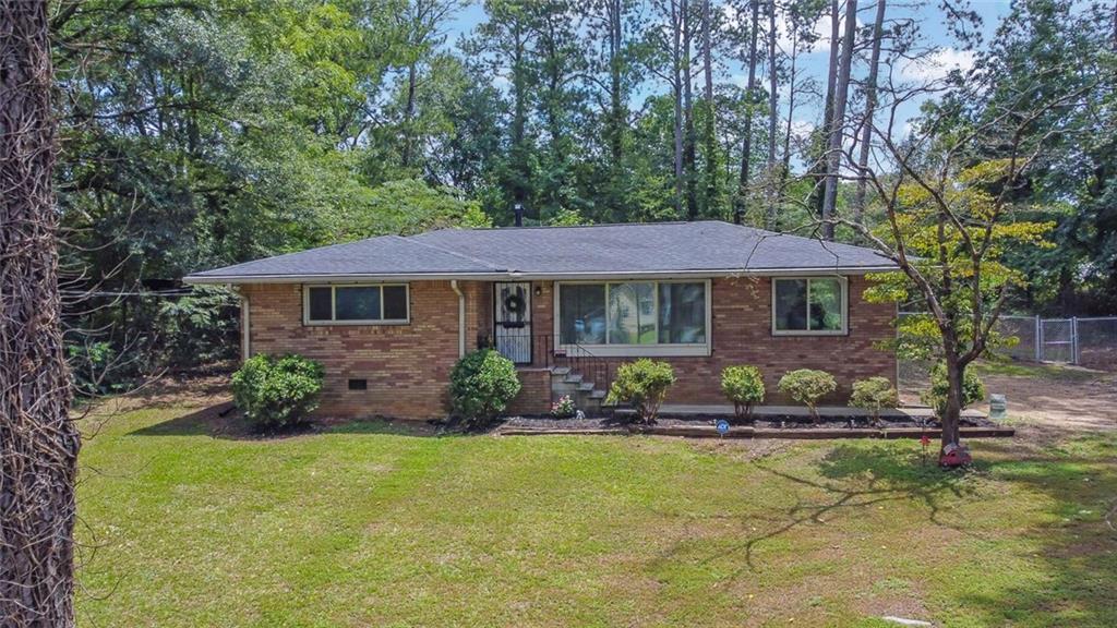 6361 Dodgen Rd., Mableton, GA 30126