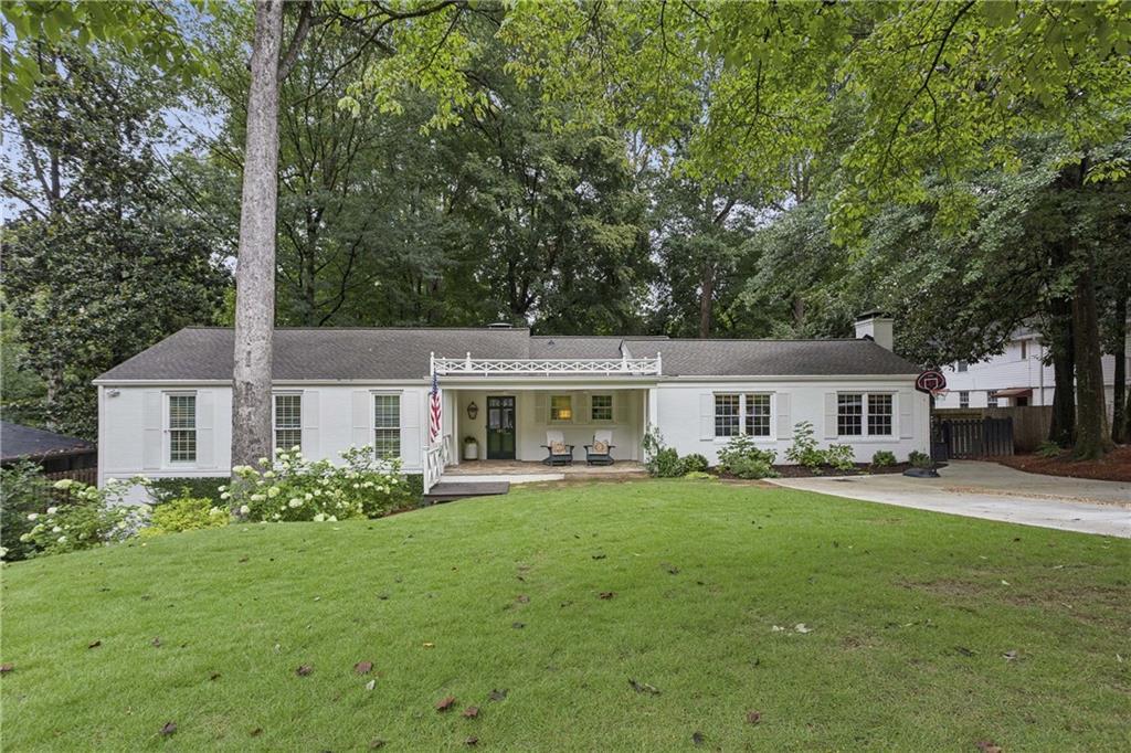1851 Colland Dr., Atlanta, GA 30318