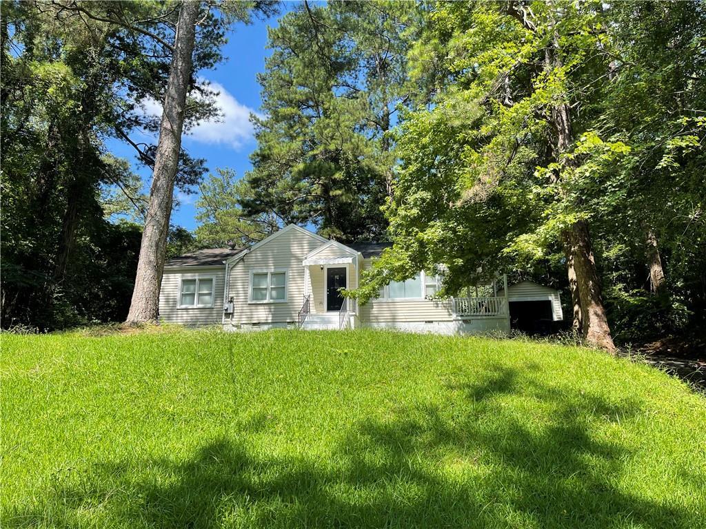 1297 Cahaba Dr., Atlanta, GA 30311