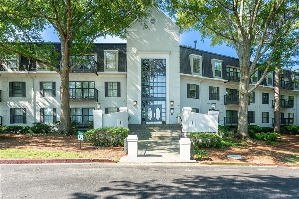 1105 Pine Heights Dr., Atlanta, GA 30324