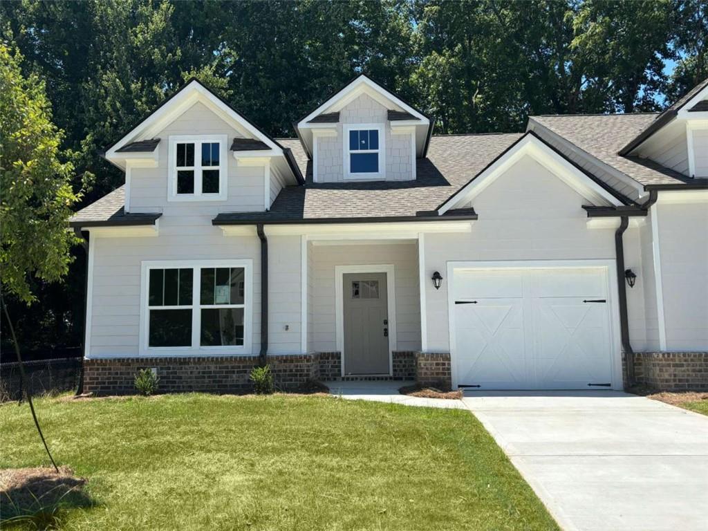 74 Village Ct. #11, Cleveland, GA 30528