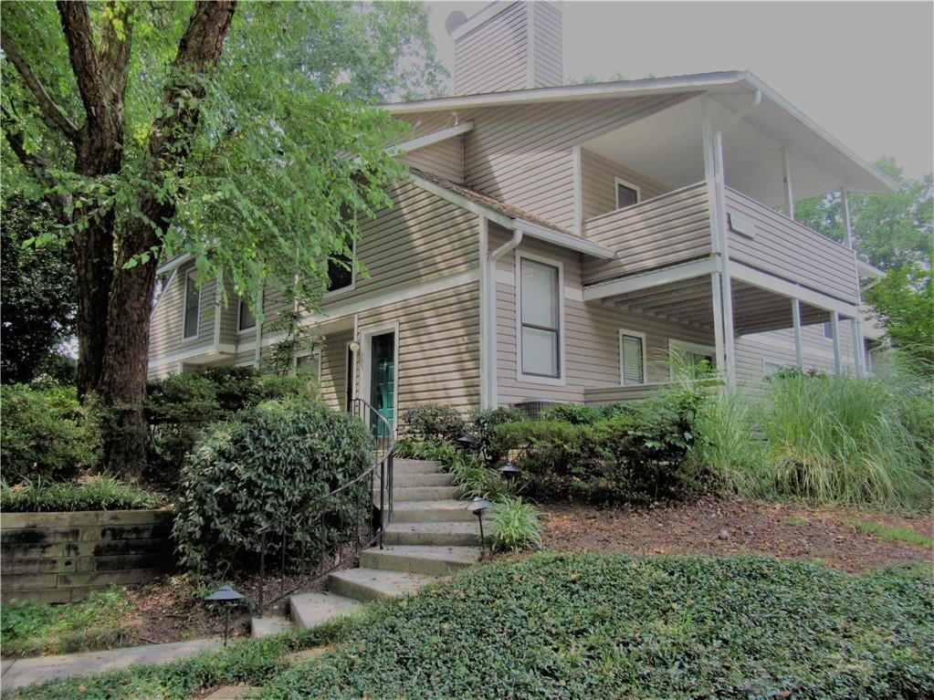 1304 Wynnes Ridge Cir., Marietta, GA 30067