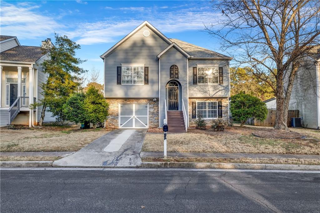 5806 Highgrove Dr., Atlanta, GA 30349
