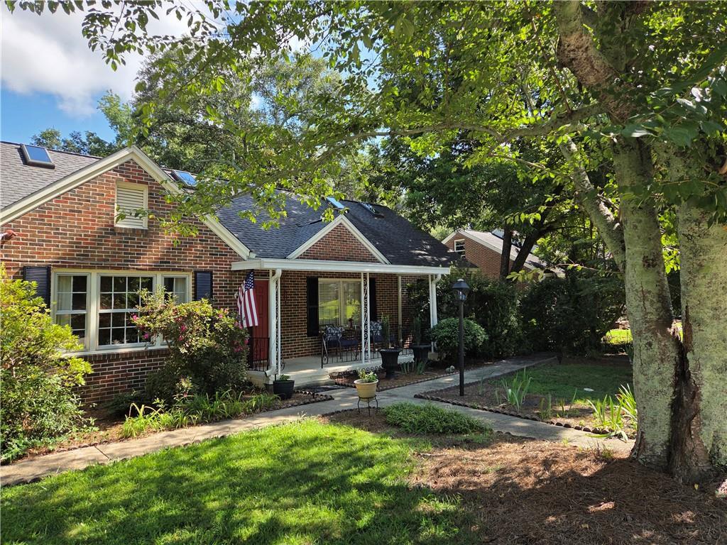 601 Ridgewood Ave., Gainesville, GA 30501