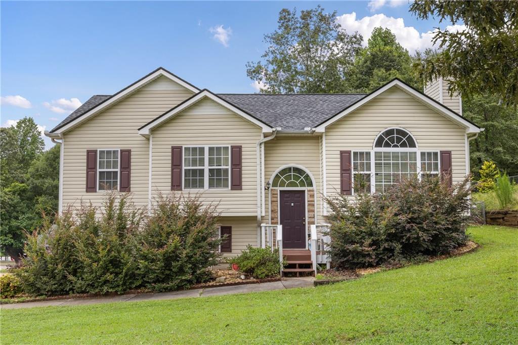 227 Diamond Ct., Carrollton, GA 30116