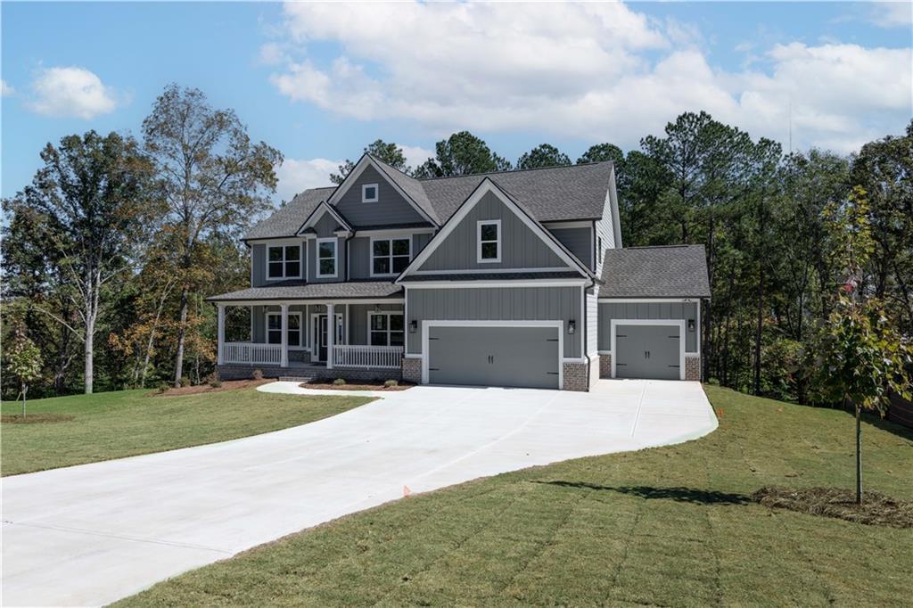 1081 Hawthorn Ct., Loganville, GA 30052