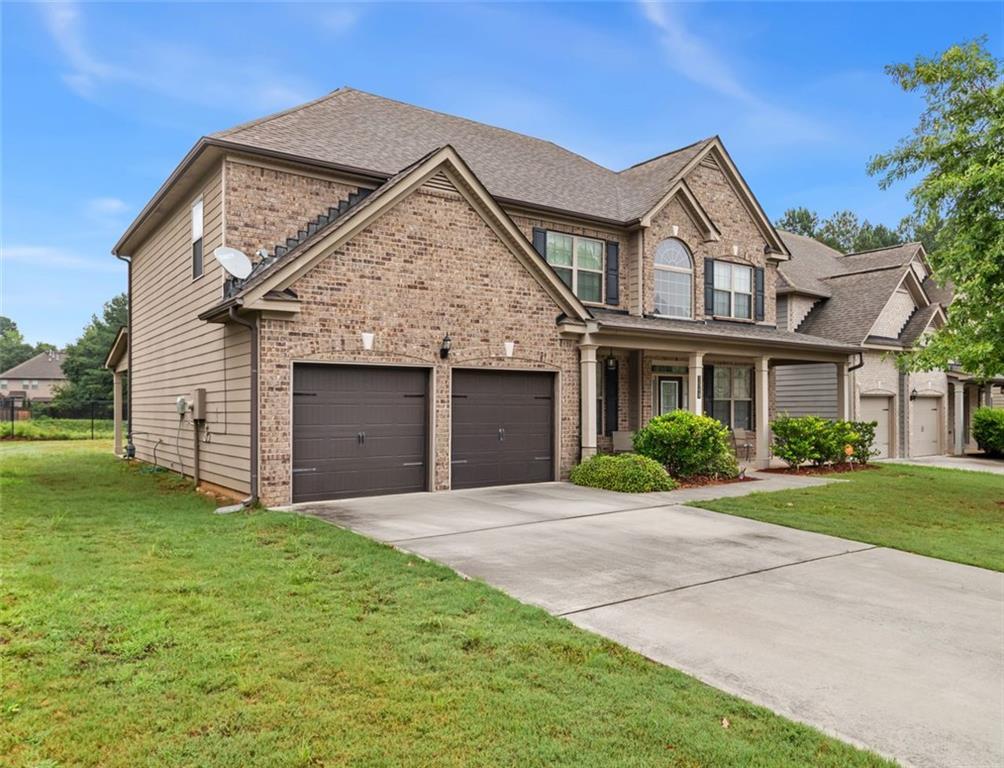 3548 Woodshade Dr., Loganville, GA 30052