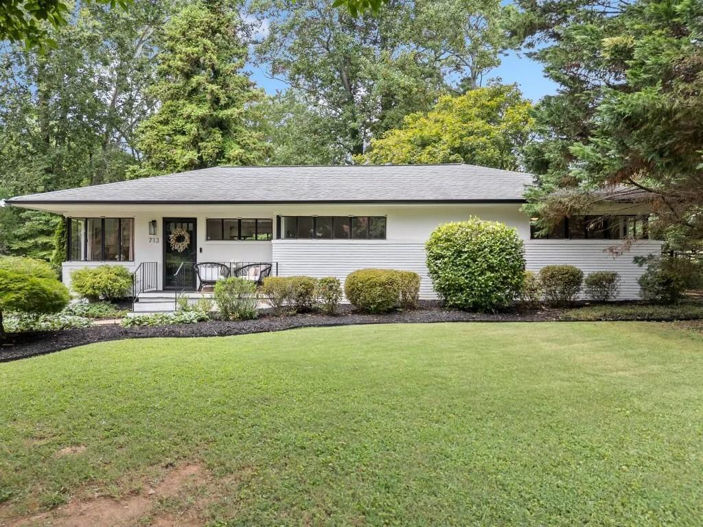 713 Meadowbrook Ln., Marietta, GA 30060