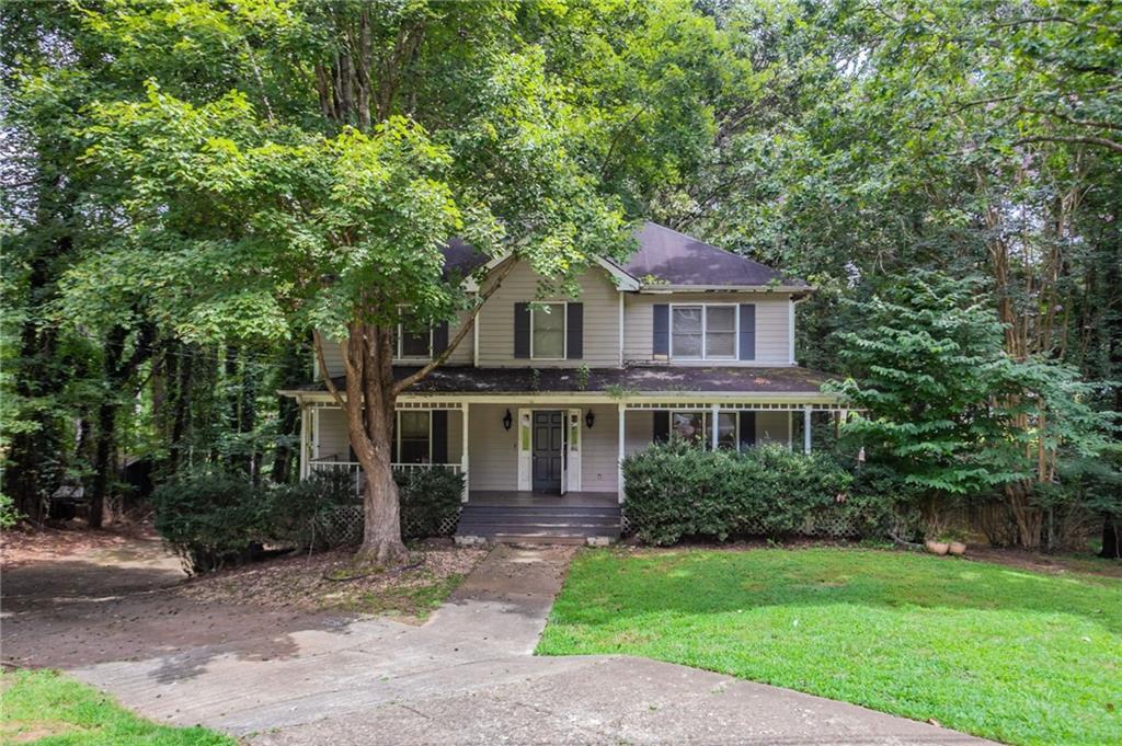604 Apache Tr., Woodstock, GA 30189