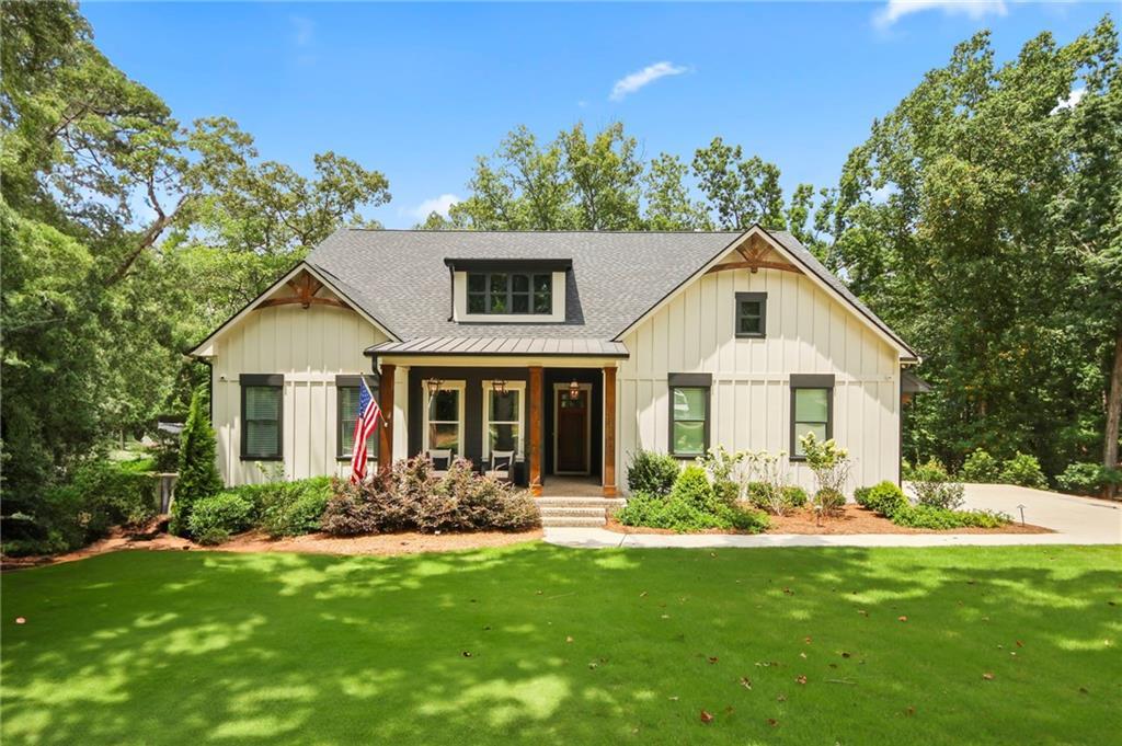 6014 Warpath Rd., Flowery Branch, GA 30542