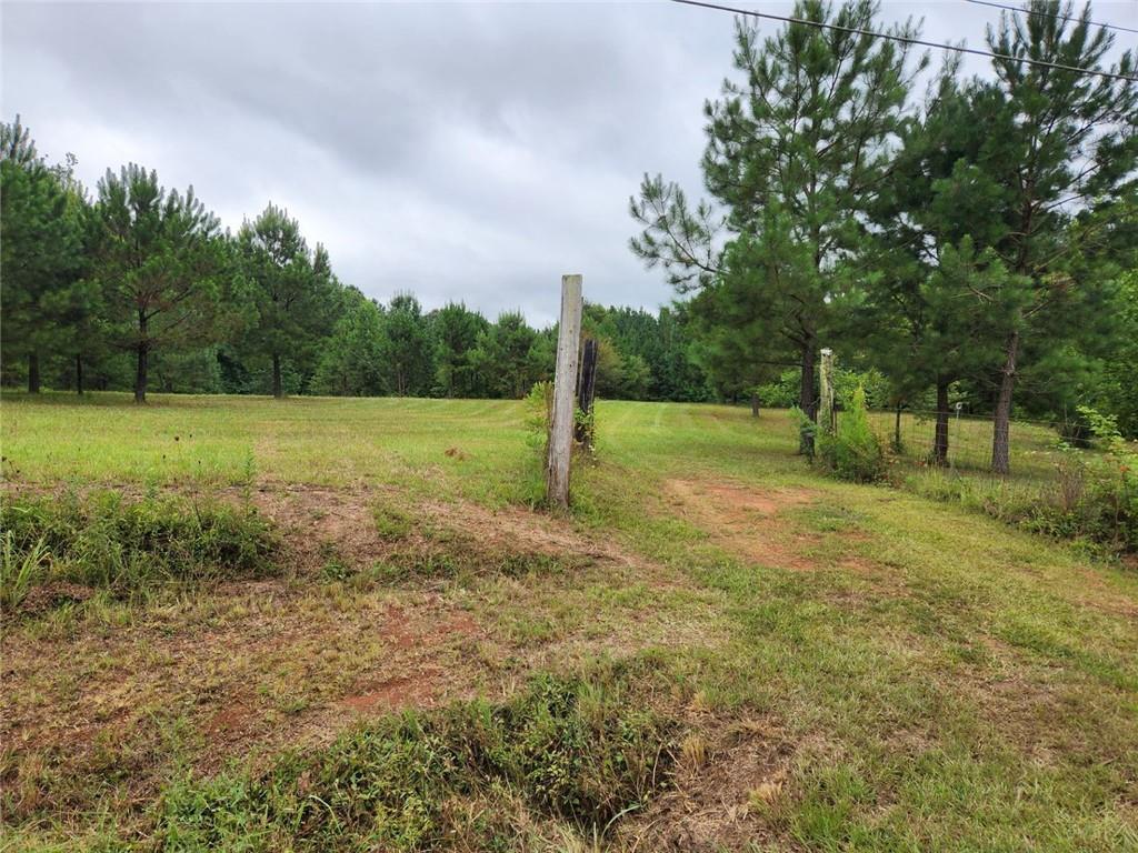 000 Davis Road Rd., Carrollton, GA 30116