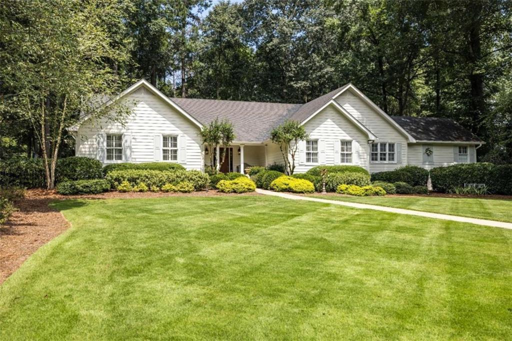 1 River Valley Ct, Rome, GA 30165