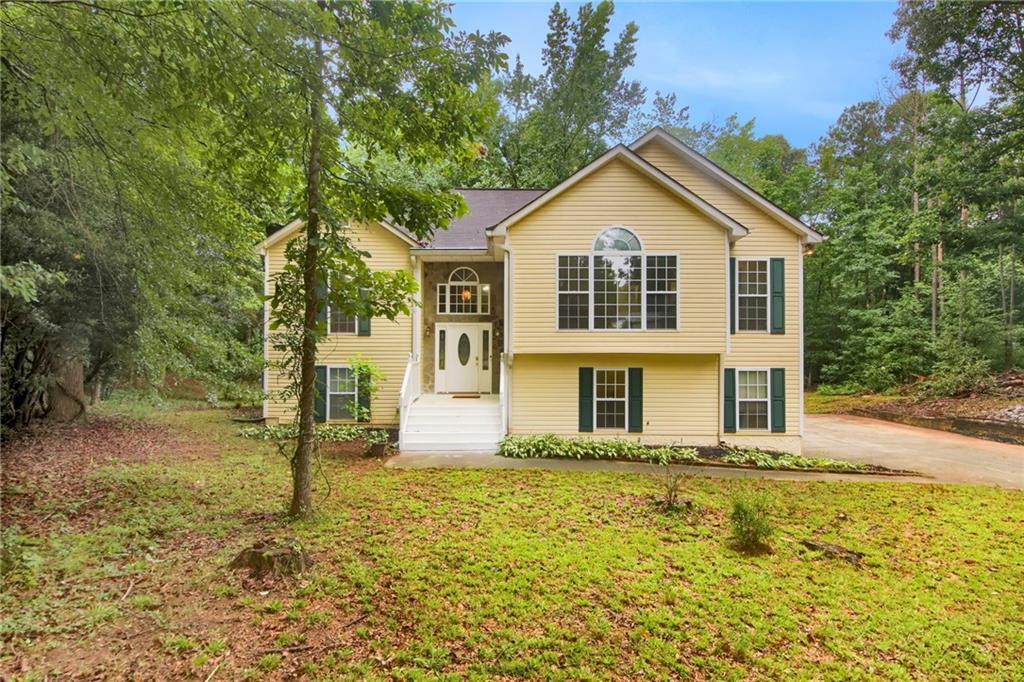 5355 Brookshire Ct., Douglasville, GA 30135