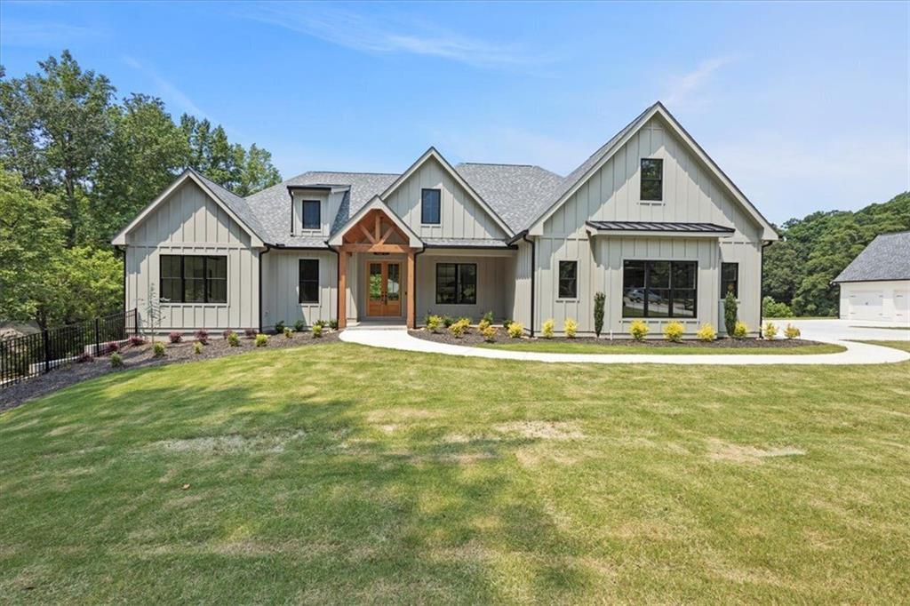 9224 Waldrip Rd., Gainesville, GA 30506