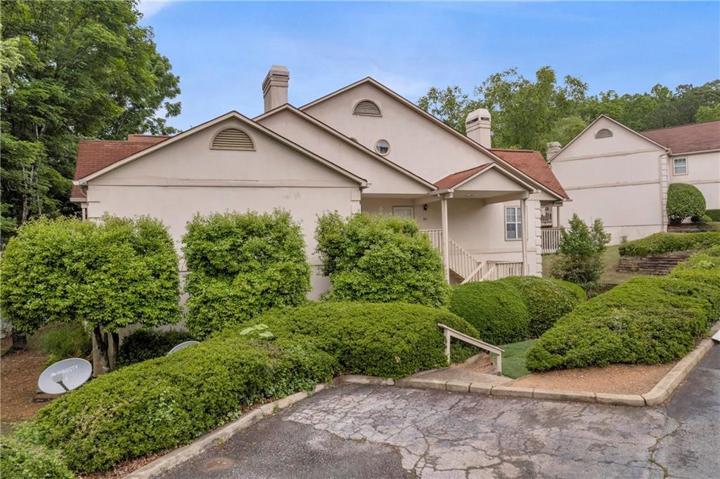 203 Bridge Ln., Smyrna, GA 30082