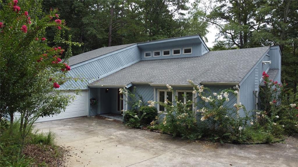 7157 Tara Dr., Villa Rica, GA 30180