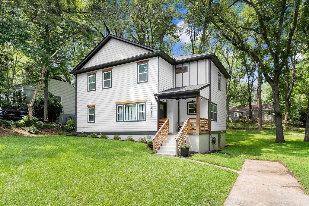 1423 Lanvale Dr., Atlanta, GA 30310