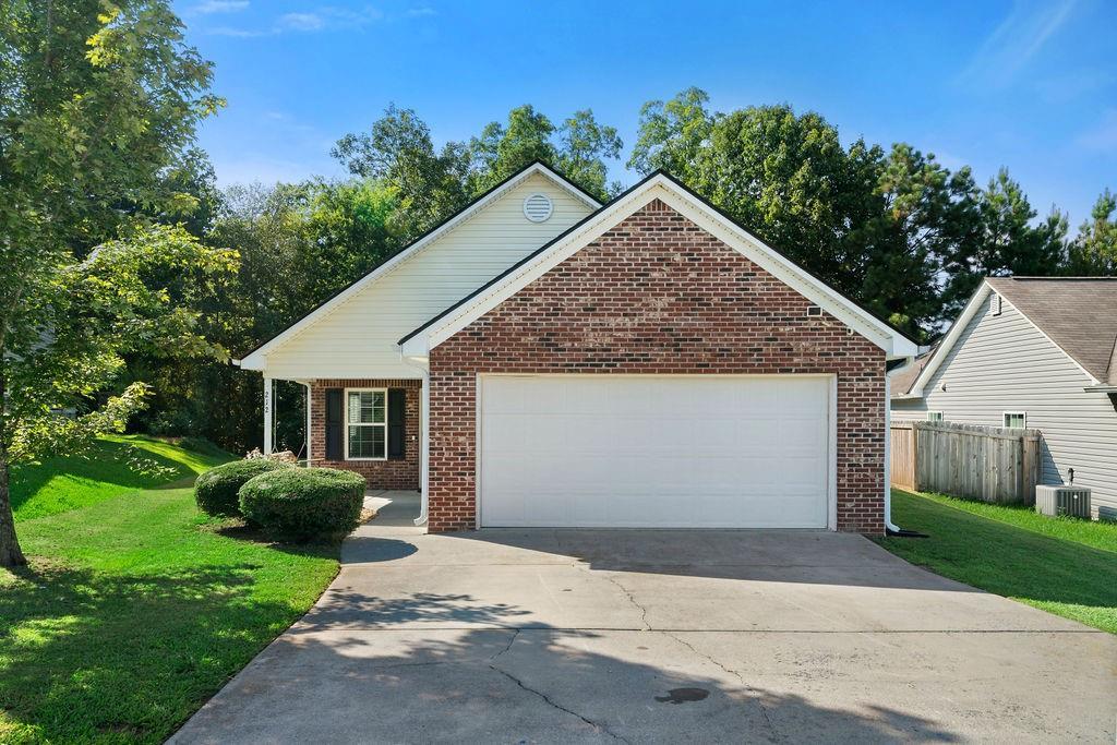 212 Louise Ln., Calhoun, GA 30701