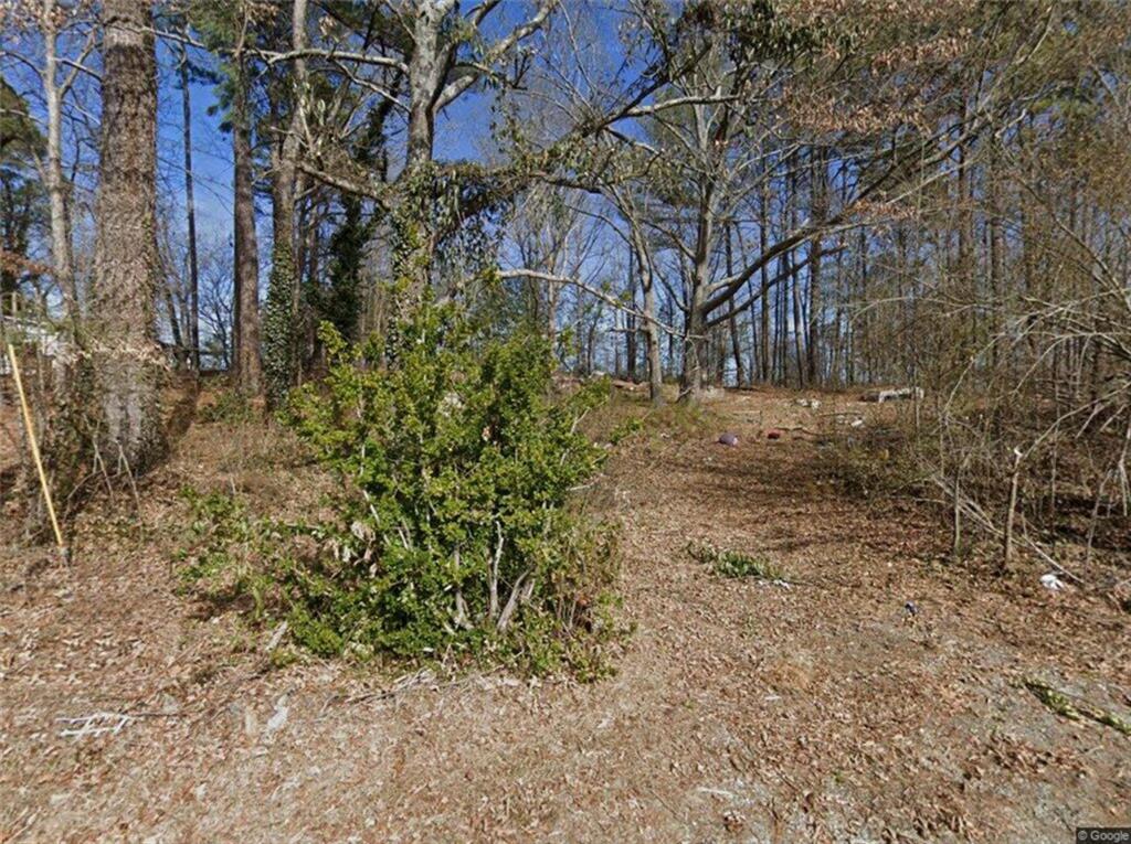 56 Wood Valley Dr., Dallas, GA 30157