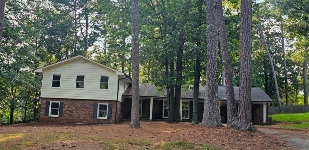 209 Arrowhead Dr., Cartersville, GA 30120