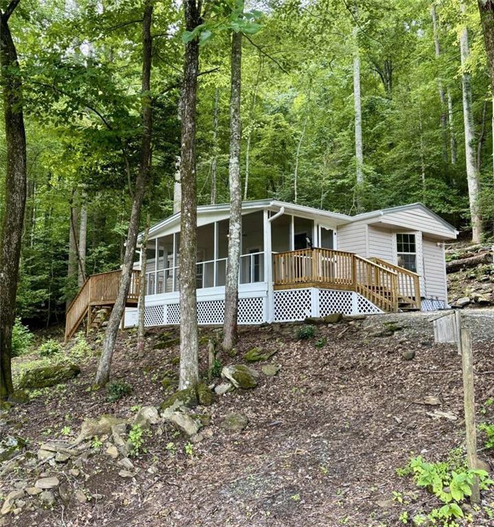 4770 Jones Gap Rd., Hiawassee, GA 30546