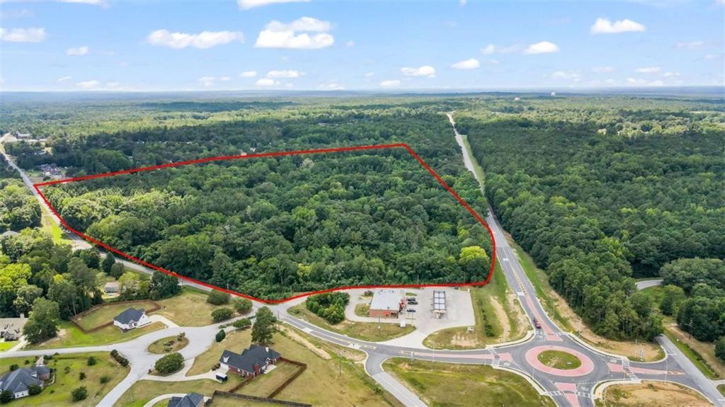 7111 Knoxville Rd., Lizella, GA 31052