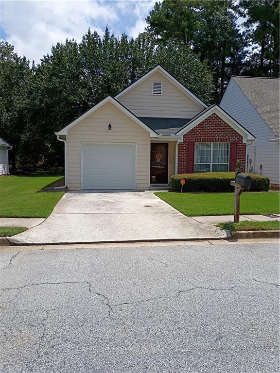 761 Hillandale Ln., Lithonia, GA 30058