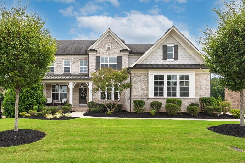 220 Briar Hollow Ln., Woodstock, GA 30188
