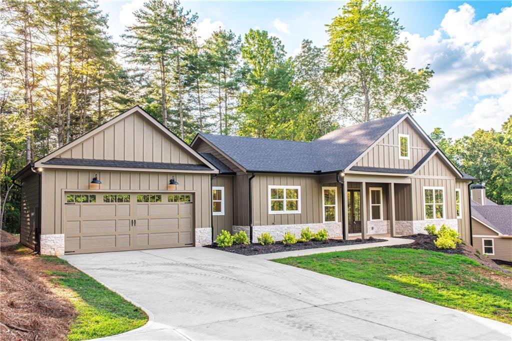 150 Red Maple Ln., Blairsville, GA 30512