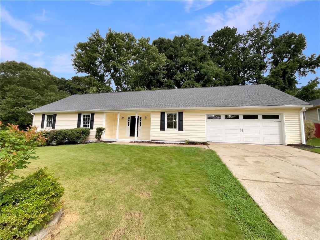 670 Spring Forest Dr., Lawrenceville, GA 30043