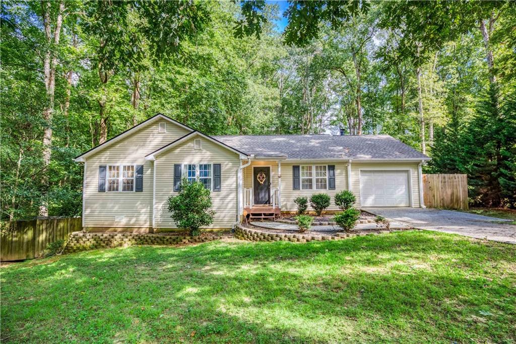 979A Honeysuckle Tr., Winder, GA 30680
