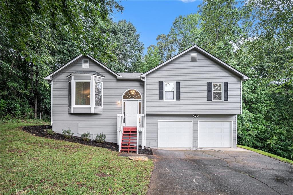 99 Breckenridge Ln., Powder Springs, GA 30127