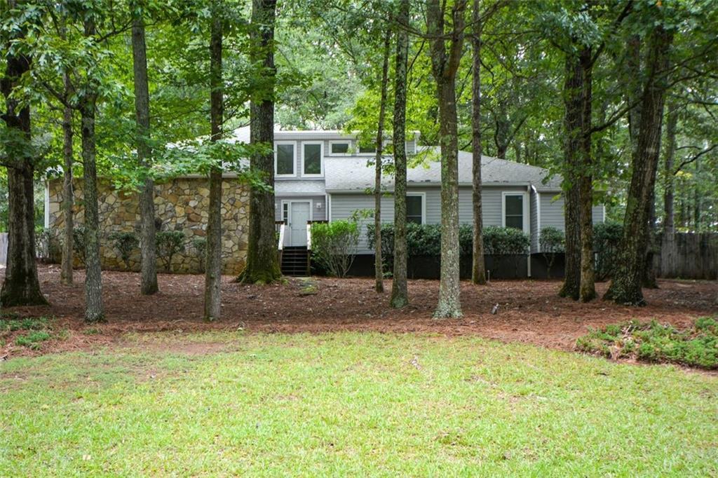 400 Benjamin Cir., Fayetteville, GA 30214