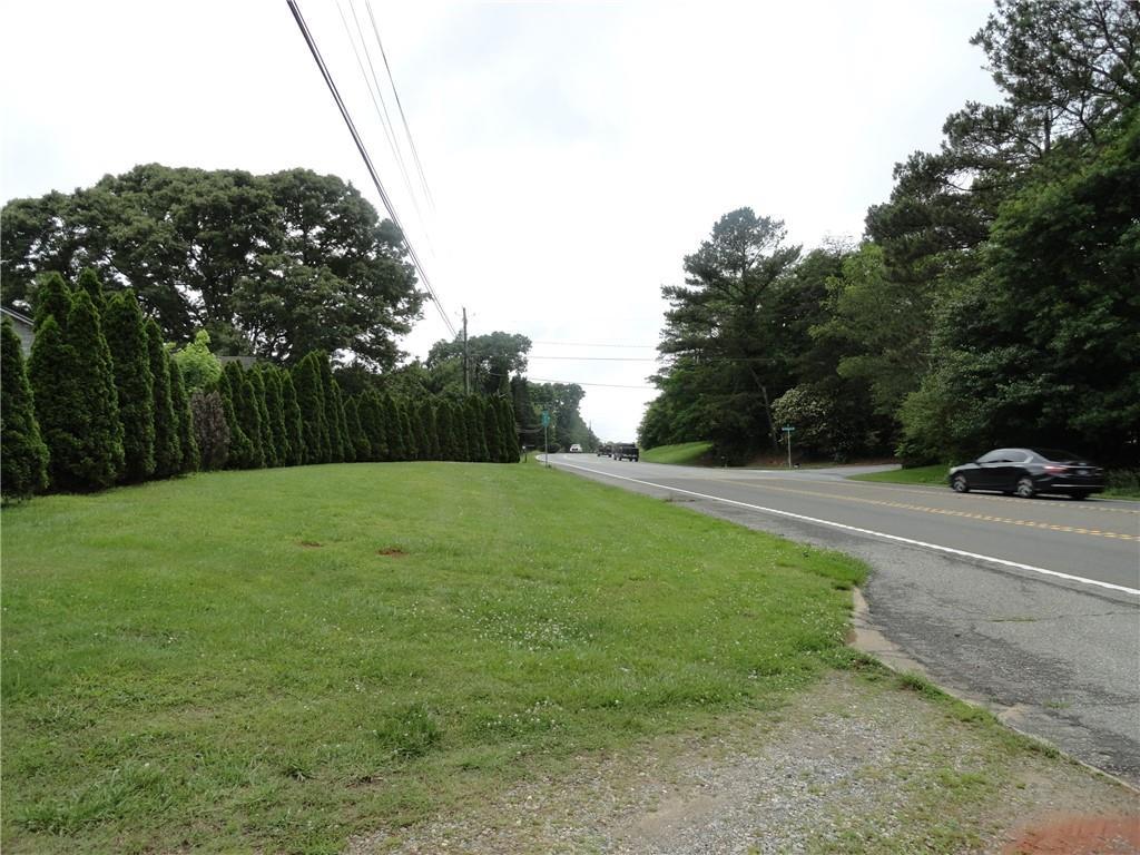8664 Cumming Hwy., Canton, GA 30115