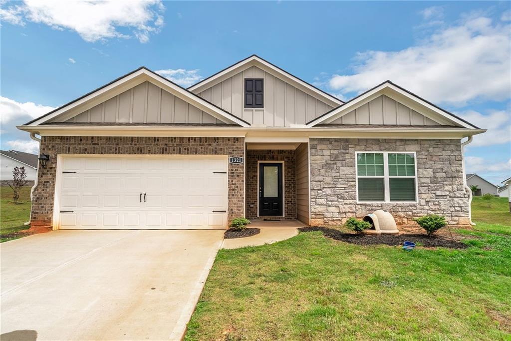 1321 Deutz Dr., Locust Grove, GA 30248
