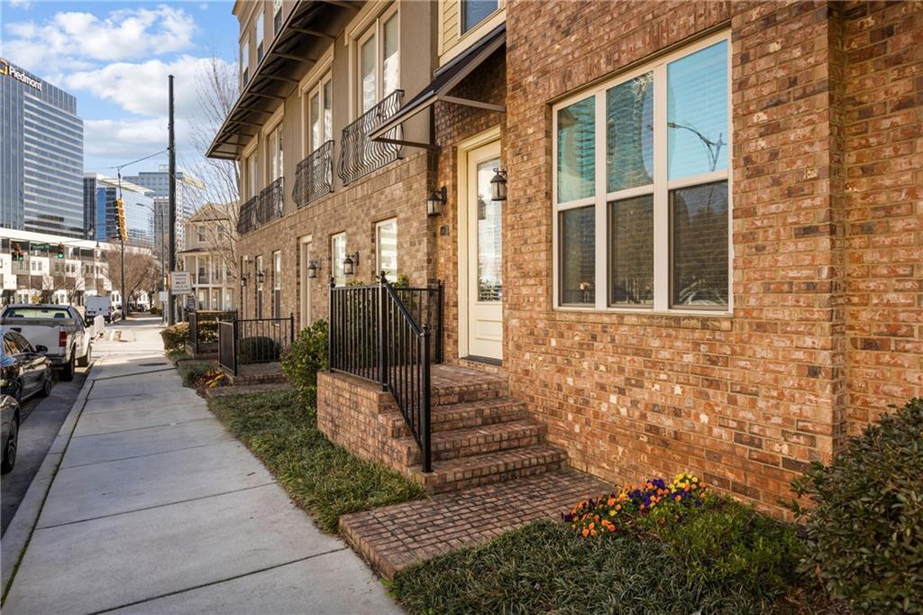 383 16th St. #3, Atlanta, GA 30363