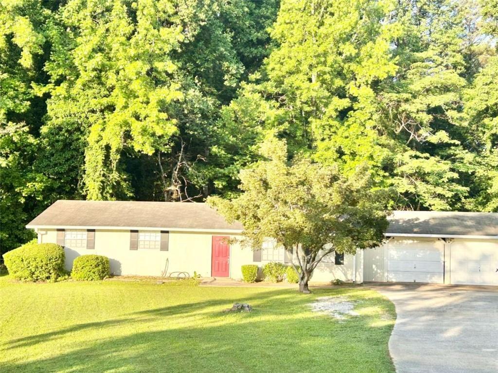 4363 Stonewall Tell Rd., Atlanta, GA 30349
