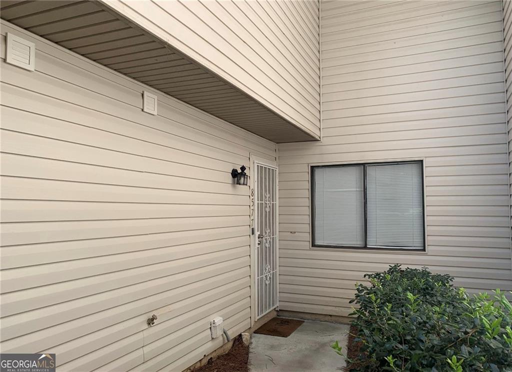 8577 Parkside Dr., Jonesboro, GA 30238