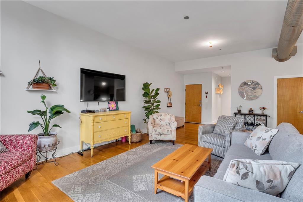 15 Waddell St. #204, Atlanta, GA 30307