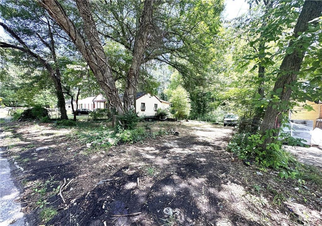 2474 Baker Rd, Atlanta, GA 30318