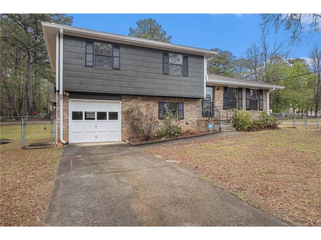 175 Slicky Rock Ct., Riverdale, GA 30274