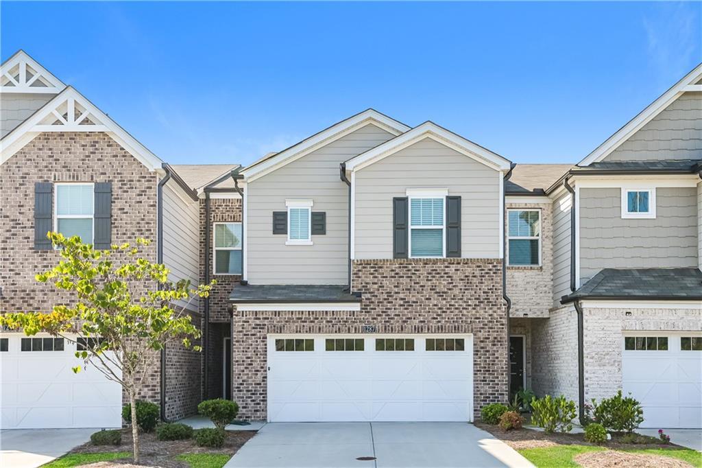 1287 Sunny Lake Dr., Lawrenceville, GA 30043