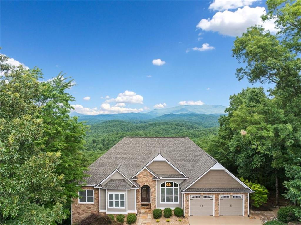 887 Oceola Dr., Ellijay, GA 30540
