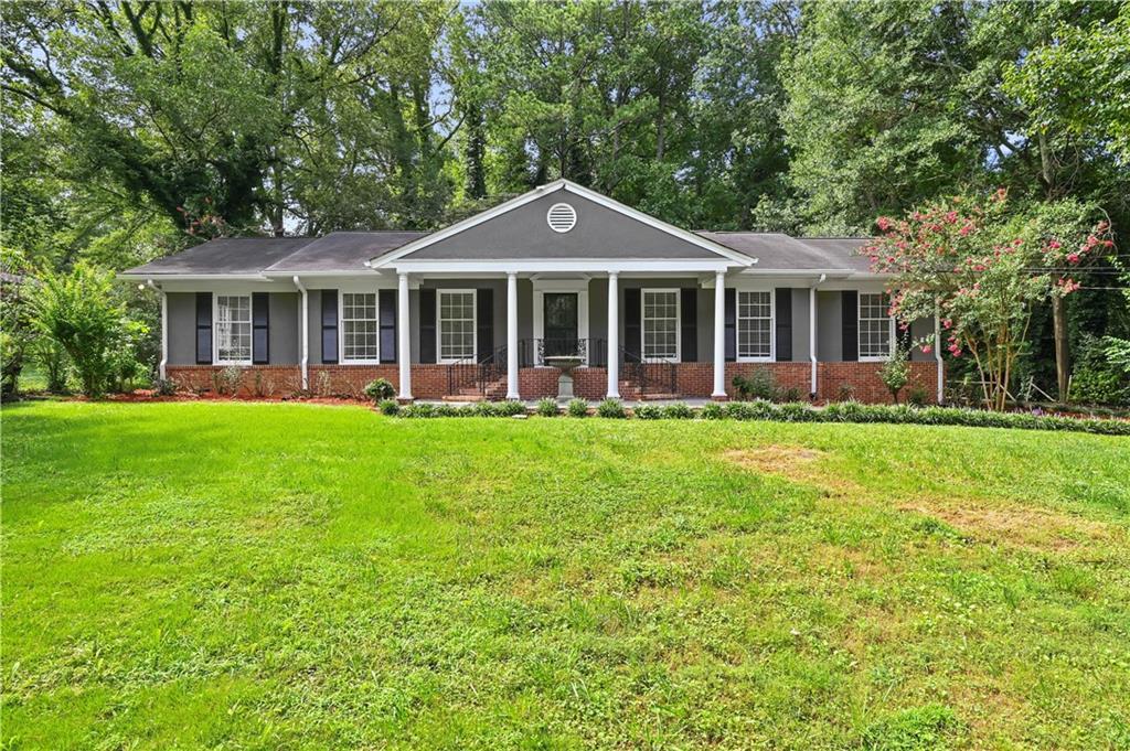 2698 Collier Dr., Atlanta, GA 30318