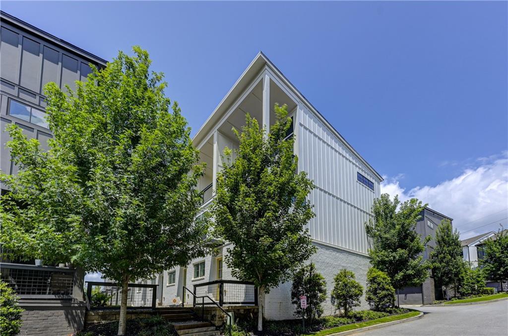 900 Brees Ct., Atlanta, GA 30318